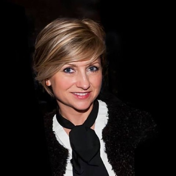 Profile Picture of Agnieszka Topor (@abjtopor) on Poshmark