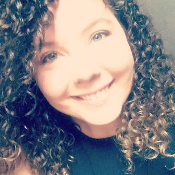 Profile Picture of Samantha Cooper (@scooper0711) on Poshmark
