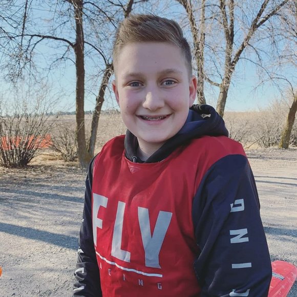 Profile Picture of Adam Davis (@adamdavis777) on Poshmark