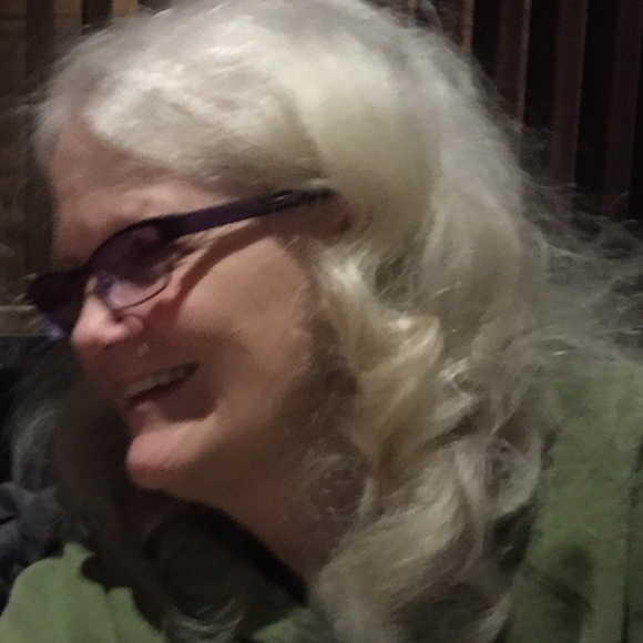 Profile Picture of Nance Stultz (@nnostalgia) on Poshmark