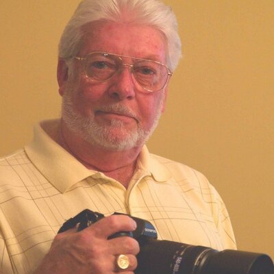 Profile Picture of Dennis Holbrook (@Idonthavethtime) on Twitter
