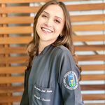 Profile Picture of Jacqueline Landi | Cirurgiã-dentista (@drajacquelinelandi) on Instagram