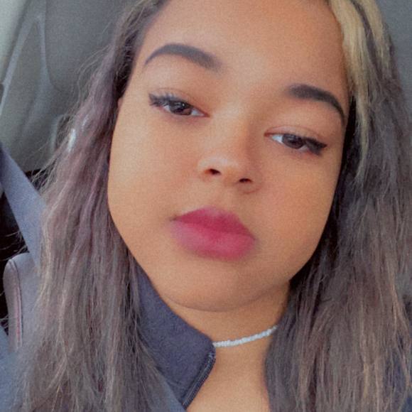 Profile Picture of Latalia Creer (@lataliacreer) on Poshmark