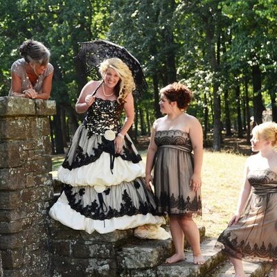 Profile Picture of Wendy McArthur Moore (@Wendymo1975) on Twitter