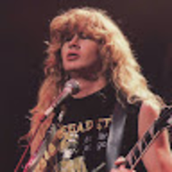 Profile Picture of Leah Hollifield (@leah_hollifield) on Poshmark