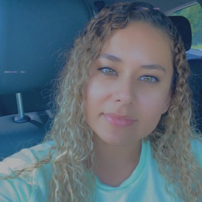 Profile Picture of Eli 🐚 (@Ruthpaz13) on Twitter