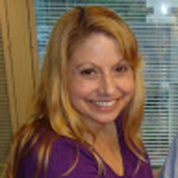 Profile Picture of Karen Mashler (@kmashler) on Poshmark