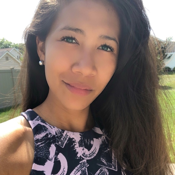 Profile Picture of Shakira Bloom (@xandykins) on Poshmark
