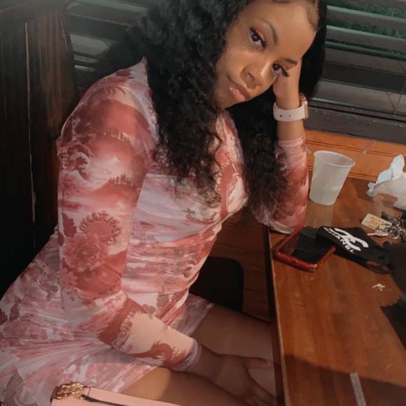 Profile Picture of Christyn Hardaway (@christynhardawa) on Poshmark