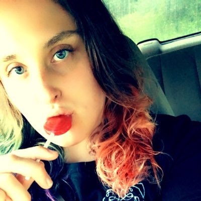Profile Picture of Michaela Larson (@animelarson) on Twitter