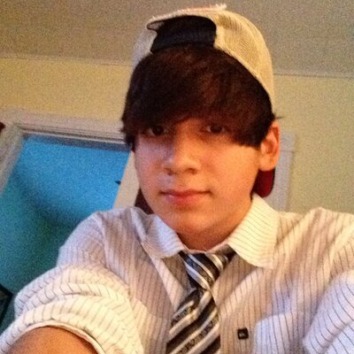 Profile Picture of Brandon Boetcher (@DARTHWiLLYB) on Twitter