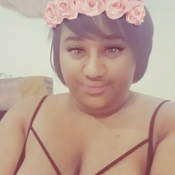 Profile Picture of Quanisha Morris (@quanisha89) on Poshmark