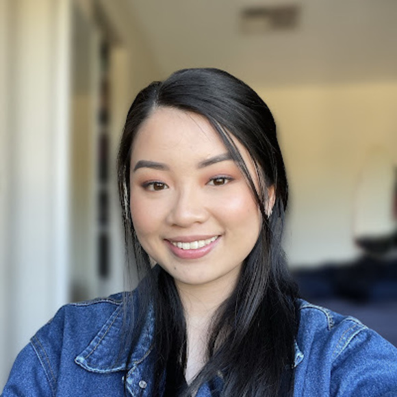 Profile Picture of Cindy Xiao (@cindymqxiao) on Poshmark