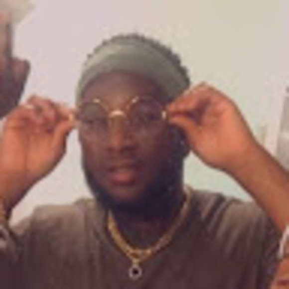 Profile Picture of Dave Graham (@386daveg) on Poshmark