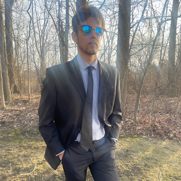 Profile Picture of Jacob Holloway (@jhollow98) on Poshmark