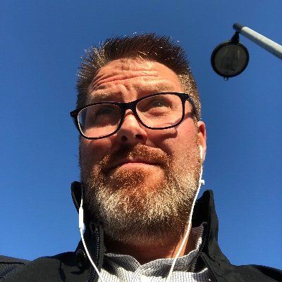 Profile Picture of Justin Waring (@dr_waring) on Twitter