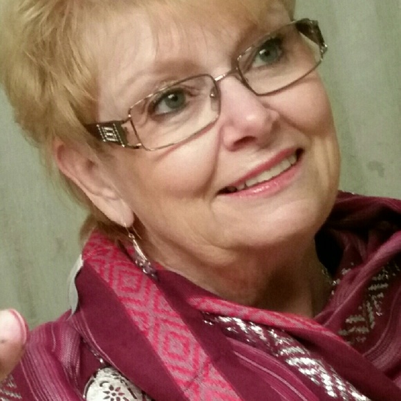 Profile Picture of Ann Chadwick (@diligent9) on Poshmark