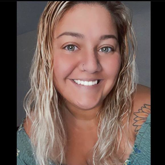 Profile Picture of Maria Speranza (@mariasperanza) on Poshmark