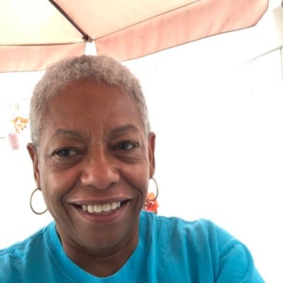 Profile Picture of Shirley Fowler (@azro47) on Twitter