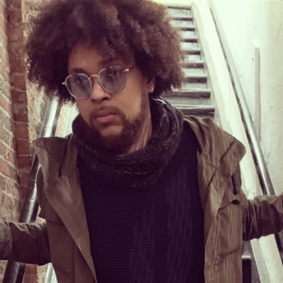 Profile Picture of Brandon Guillebeaux (@FrodoReadTV) on Twitter