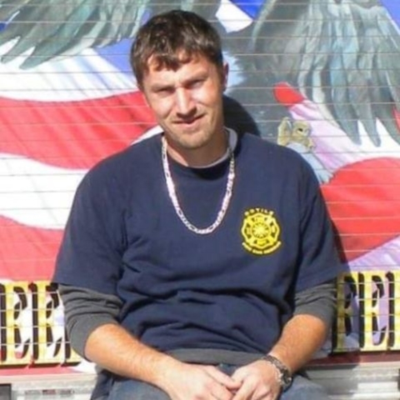 Profile Picture of Chris Swasey (@amyahsdaddy) on Poshmark