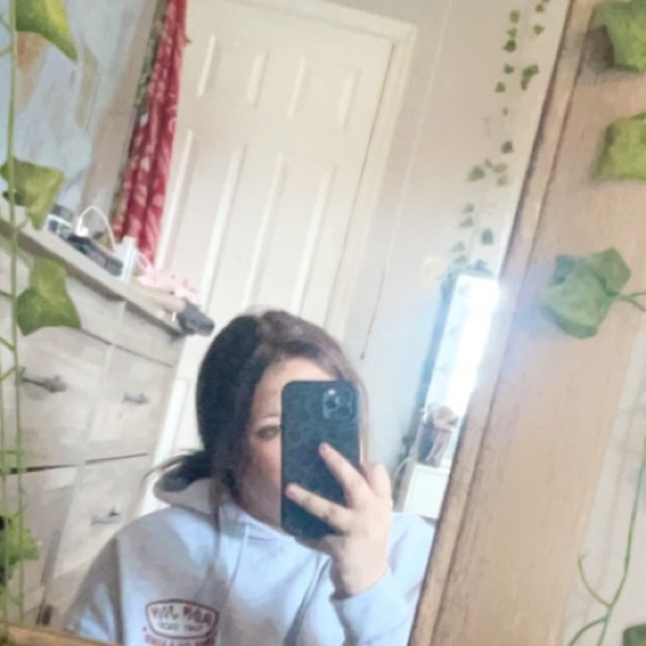 Profile Picture of Aaliyah Sarnoski (@a_sarnoski) on Poshmark