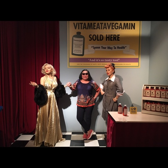 Nancy Santos - Poshmark Profile Picture of Nancy Santos (@nsantos1860) on Poshmark