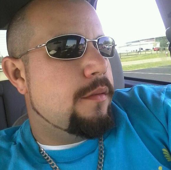 Shawn Crews - Poshmark Profile Picture of Shawn Crews (@crewsinbyya) on Poshmark