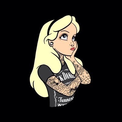 Profile Picture of Julianna Wilson (@BasicallyBossy) on Twitter