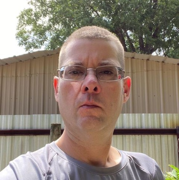 Profile Picture of Adam Sneed (@adamsneed) on Poshmark