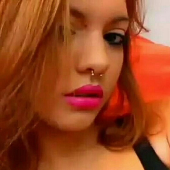 Profile Picture of Sandra Turocy (@sandraturo) on Poshmark