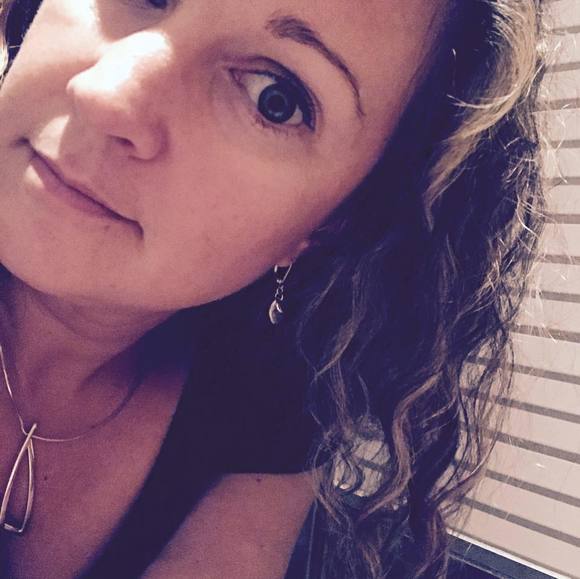 Profile Picture of Caryn Swartz (@carynswartz) on Poshmark