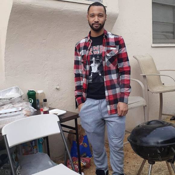 Profile Picture of Michael Blakely (@mikeyb4blakely) on Poshmark
