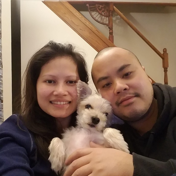 Profile Picture of Rose Nhim (@rosa_nhim) on Poshmark