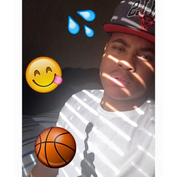 Profile Picture of Joseph Jones (@kingjodu) on Poshmark