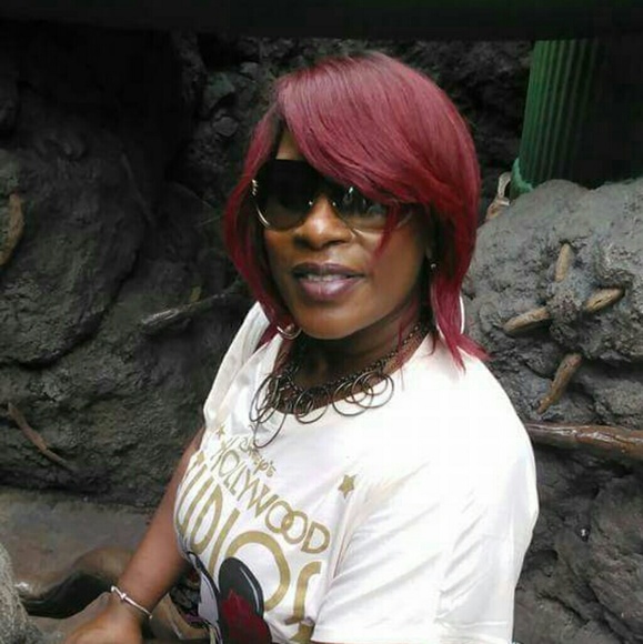 Profile Picture of Sophia Hudson (@shudson1969) on Poshmark