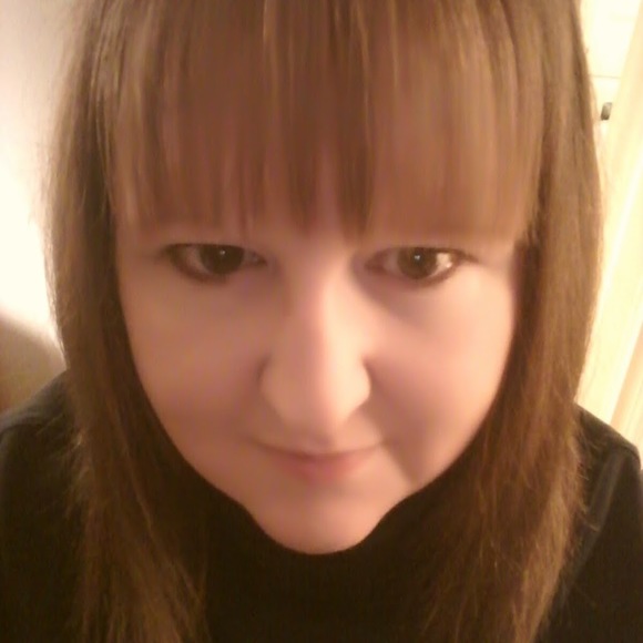 Jennifer Binstock - Poshmark Profile Picture of Jennifer Binstock (@jeniannb) on Poshmark