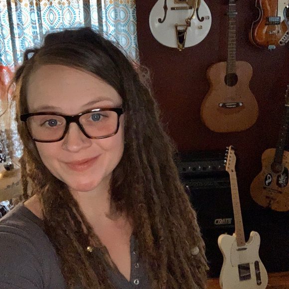 Profile Picture of Heather Ortego (@h_ortego) on Poshmark