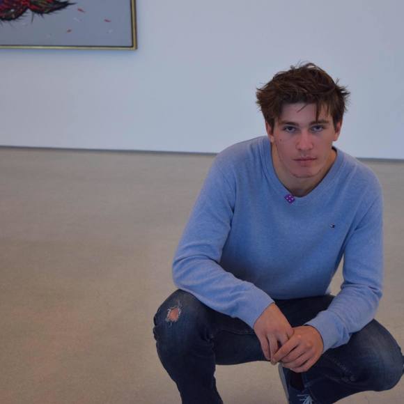 Profile Picture of Lukas Svitek (@lukegunnsvitek) on Poshmark