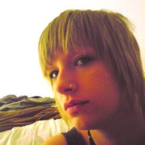 Profile Picture of Georgia Fenwick (@gr0tbag5) on Myspace