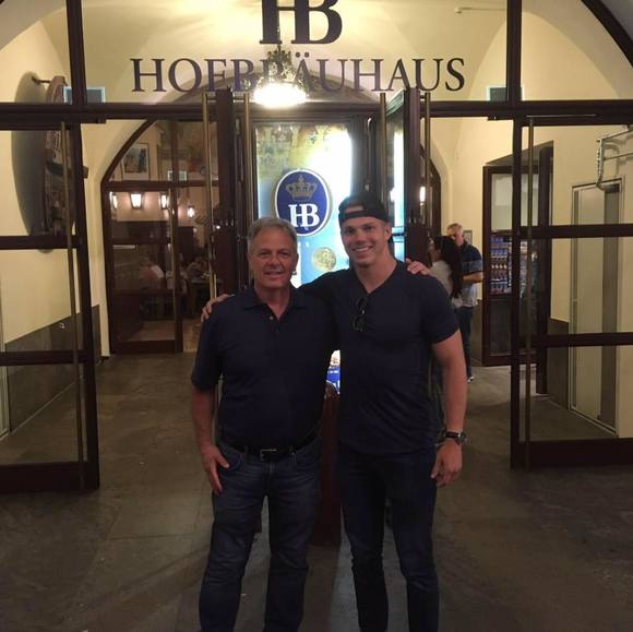 Profile Picture of Adam Lincoln (@you3453) on Poshmark