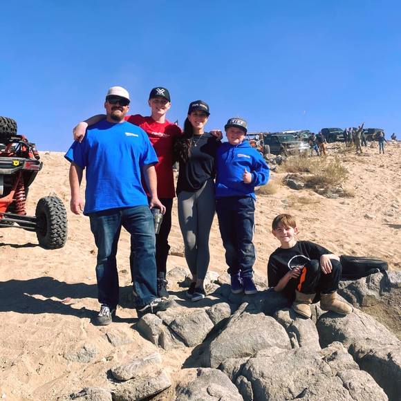 Profile Picture of Andrea Chase (@andreatravis1) on Poshmark