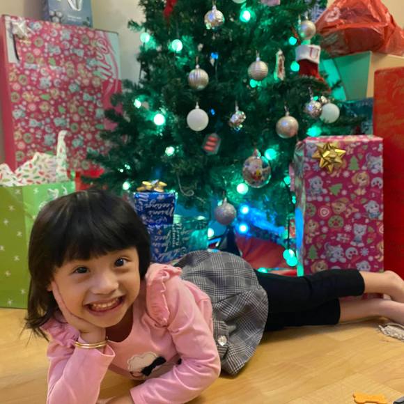 Profile Picture of Jiejie Idk (@uuuuuuuuuuuuu) on Poshmark