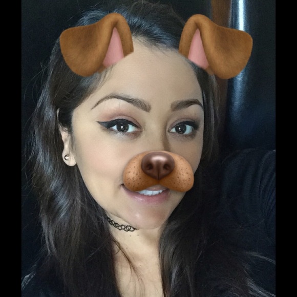 Profile Picture of Daniela Fabela (@fabeladaniela11) on Poshmark