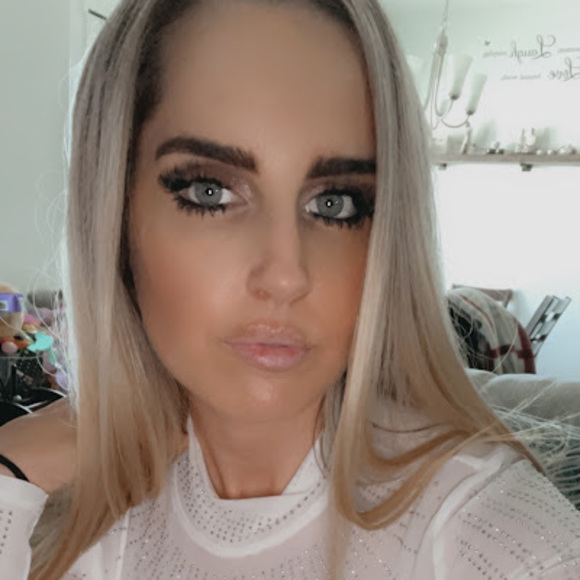 Profile Picture of Malisa Neily (@malneily05) on Poshmark