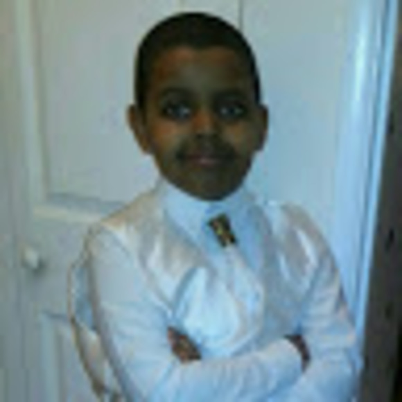 Profile Picture of Kirubel Haile (@asefash2127) on Poshmark