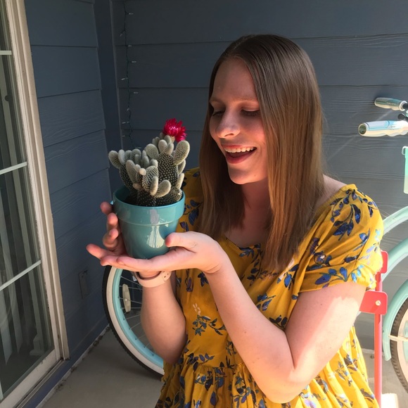 Profile Picture of Sophie Kohlmann (@sophiek1212) on Poshmark