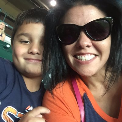 Profile Picture of Jennifer Datray (@jennydatray) on Twitter