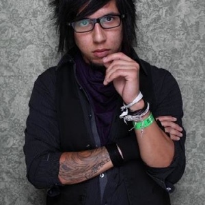 Profile Picture of Devin Travieso (@livelikediaries) on Myspace