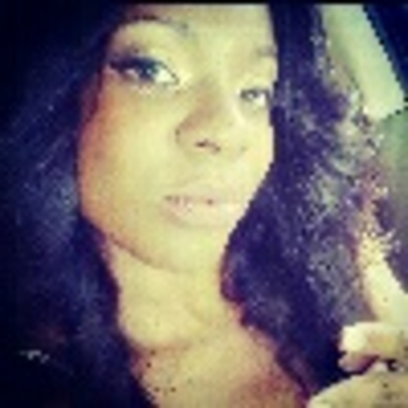 Profile Picture of Whitney Womack (@mzwomack14) on Poshmark